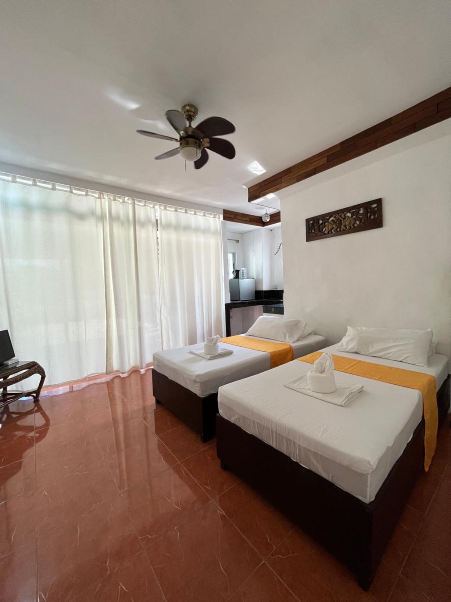 Boracay Ocean Bay Hotel Balabag  Buitenkant foto